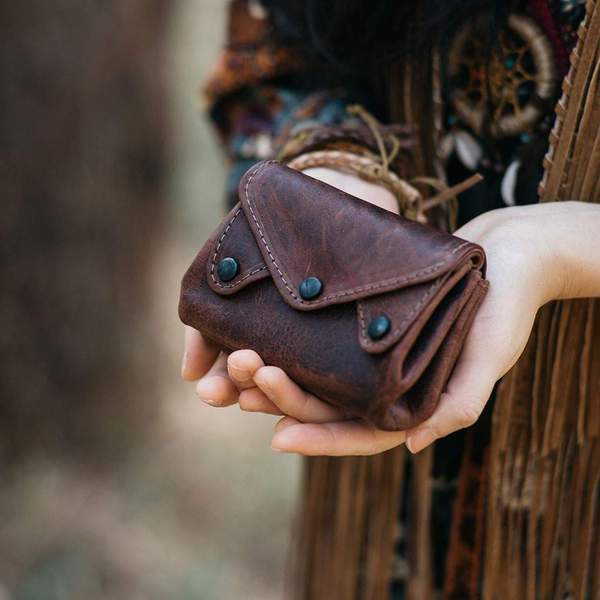 Ideal Leather Stocking Stuffers For Everyone - Atitlan Leather