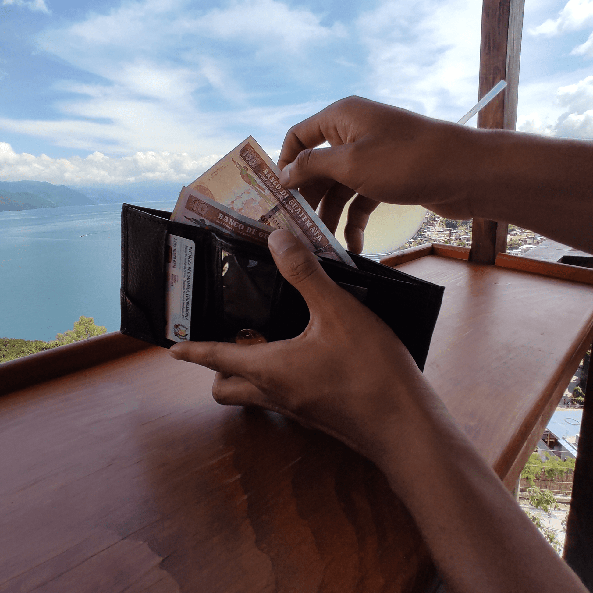 Handmade Leather Trifold Wallet - Atitlan Leather