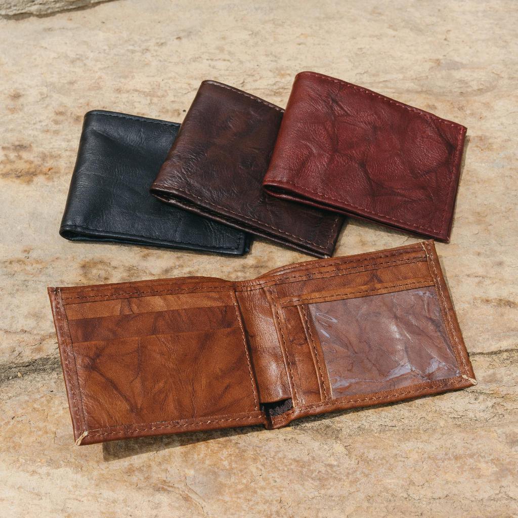 Leather Bifold Wallet with ID Window - Atitlan Leather